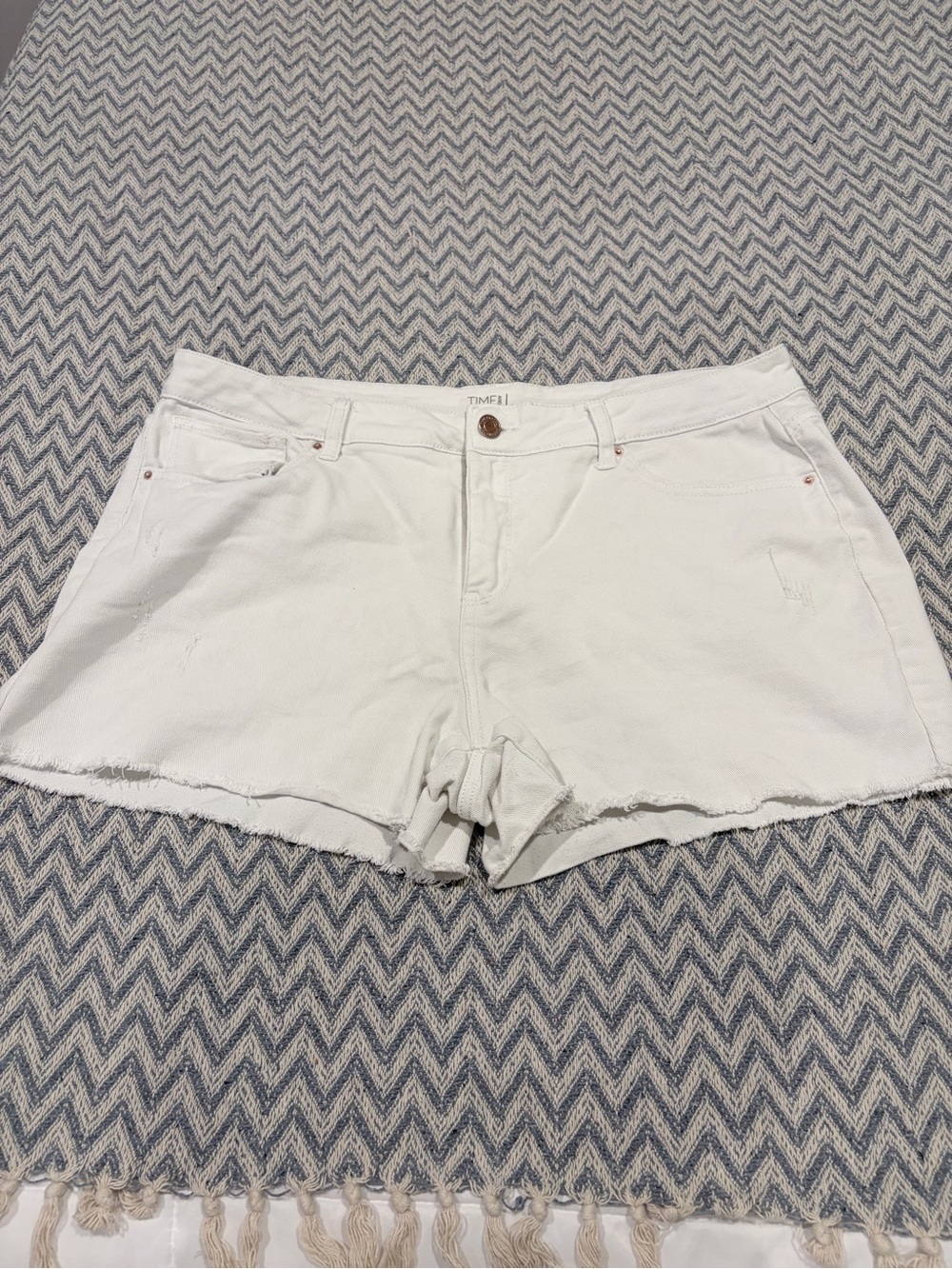 Time and Tru White Raw-Hem Denim Shorts